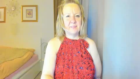 Nicole online show from February 20, 5:51 pm