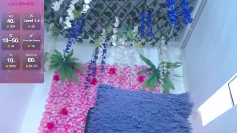 Snapshot of blonde_squirt_ chatting on March 9, 3:05 pm blonde_squirt_ online show from March 9, 3:05 pm