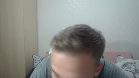 Snapshot of blondeagle chatting on April 14, 6:14 pm Mr Blond online show from April 14, 6:14 pm