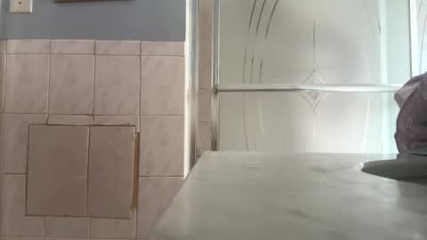 Snapshot of blondebellaaa3 chatting on February 2, 5:11 pm Gia online show from February 2, 5:11 pm