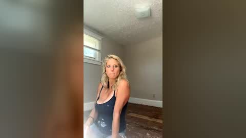 twodumbgirlsandurdick online show from June 23, 3:54 pm
