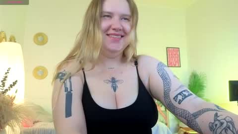 Mommy online show from June 4, 7:36 am