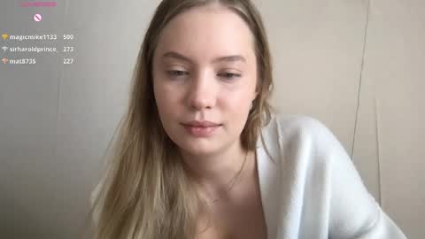 Blondy bunny online show from April 15, 3:24 am