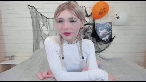 blondy_fina online show from November 2, 4:48 am