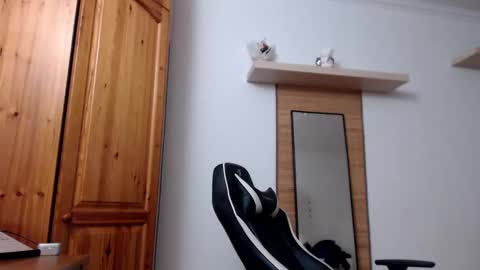 blondyelena online show from February 22, 6:19 pm