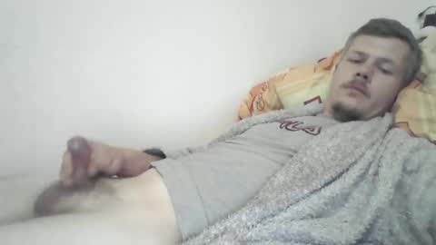 Snapshot of blook0000 chatting on November 10, 4:22 am blook0000 online show from November 10, 4:22 am