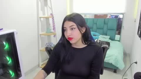 bloom_flower1 online show from January 13, 6:57 pm