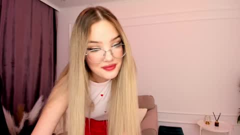 Sophia online show from February 7, 2:47 pm