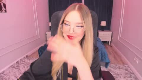 Sophia online show from February 15, 12:48 am