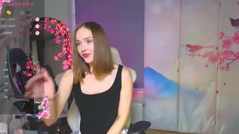 Snapshot of bloominglucy chatting on October 21, 1:23 pm lucy  online show from October 21, 1:23 pm