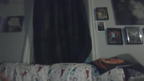 Snapshot of blowme19866 chatting on January 22, 7:25 am blowme19866 online show from January 22, 7:25 am