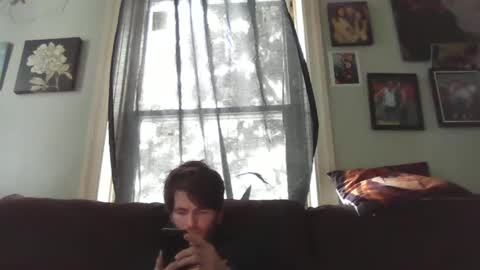 Snapshot of blowme19866 chatting on January 30, 1:31 pm blowme19866 online show from January 30, 1:31 pm