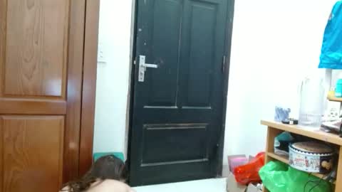 Snapshot of blowy079 chatting on February 13, 8:27 pm blowy079 online show from February 13, 8:27 pm