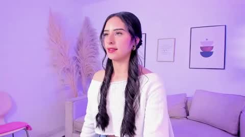 Snapshot of blue_angeel chatting on April 11, 12:31 pm blue_angeel online show from April 11, 12:31 pm