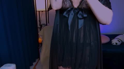 Snapshot of blue_bonnie_larsson chatting on January 19, 10:17 am Bonnie fon tease online show from January 19, 10:17 am