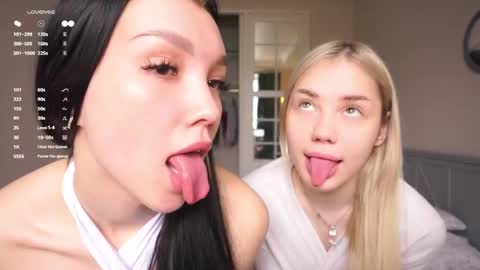 Adeline online show from April 18, 7:12 am