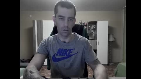 Runaway online show from December 19, 8:02 pm