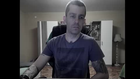 Runaway online show from January 5, 8:00 pm