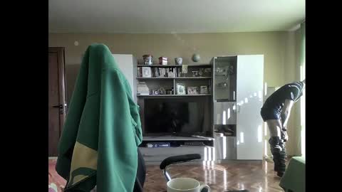 Runaway online show from January 20, 12:07 pm