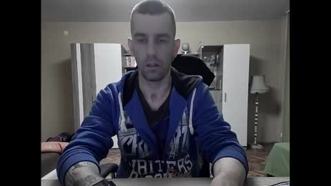 Runaway online show from February 14, 8:15 pm