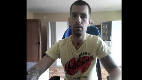 Runaway online show from October 15, 11:21 am