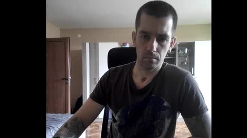 Runaway online show from October 19, 10:38 am