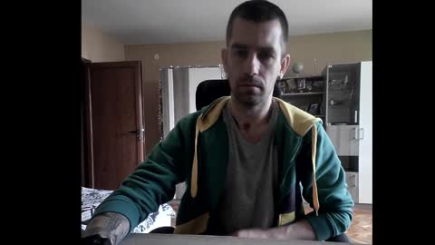 Runaway online show from December 16, 7:13 am