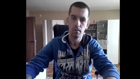 Runaway online show from March 6, 1:18 pm