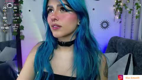 blue_kittenn online show from August 7, 6:04 am