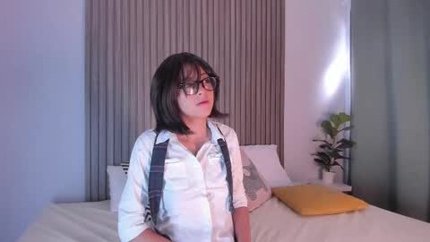 Snapshot of blue_sixx chatting on September 17, 2:08 pm blue_sixx online show from September 17, 2:08 pm
