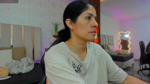 blue_tay1 online show from October 11, 11:53 am