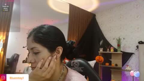 blue_tay1 online show from October 31, 11:55 am