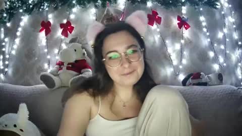 Snapshot of bluebutterfly_69 chatting on December 12, 9:15 pm your playful butterfly online show from December 12, 9:15 pm