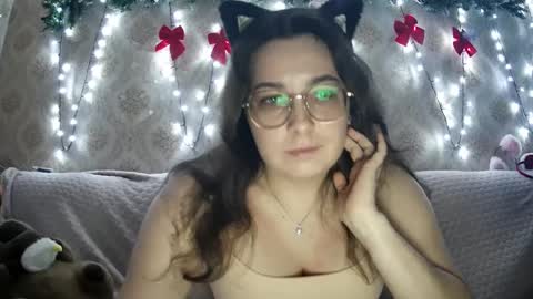 Snapshot of bluebutterfly_69 chatting on December 13, 5:54 pm your playful butterfly online show from December 13, 5:54 pm