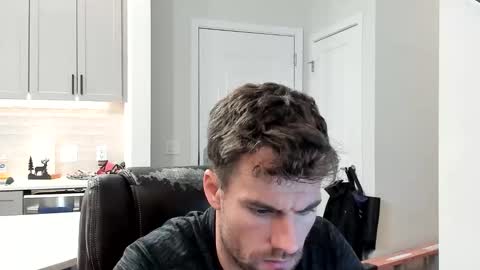 Snapshot of bluecollarhunk chatting on February 15, 5:09 pm BlueCollarHunk online show from February 15, 5:09 pm