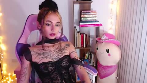 Im Abril .. Nice to meet you  thumb up me please its important  INDEPENDENT MODEL online show from September 17, 1:51 am