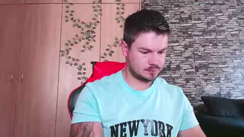 blueeyeboy0 online show from September 18, 6:59 am