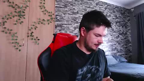 blueeyeboy0 online show from November 4, 8:02 am