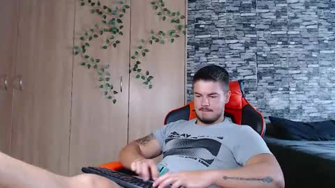 blueeyeboy0 online show from February 23, 7:28 am