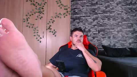 blueeyeboy0 online show from February 25, 7:51 am