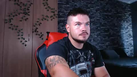 blueeyeboy0 online show from March 18, 8:06 am