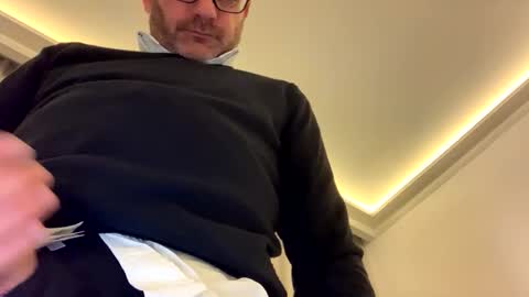 Snapshot of blueeyedboy021170 chatting on December 2, 9:21 pm blueeyedboy021170 online show from December 2, 9:21 pm