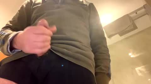 Snapshot of blueeyedboy021170 chatting on January 9, 10:22 pm blueeyedboy021170 online show from January 9, 10:22 pm