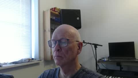 Snapshot of blueeyesn8 chatting on October 26, 10:32 am blueeyesn8 online show from October 26, 10:32 am