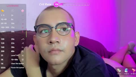 Snapshot of bluehsunny chatting on October 9, 10:52 pm alexander online show from October 9, 10:52 pm