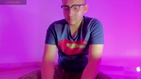 Snapshot of bluehsunny chatting on October 15, 2:22 am alexander online show from October 15, 2:22 am