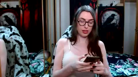 Bluerose online show from November 8, 9:57 pm