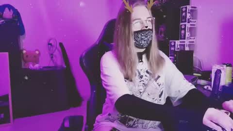 Blue online show from December 17, 10:16 pm