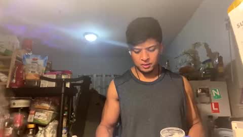 Snapshot of bluevegeta143 chatting on November 27, 1:51 am bluevegeta143 online show from November 27, 1:51 am