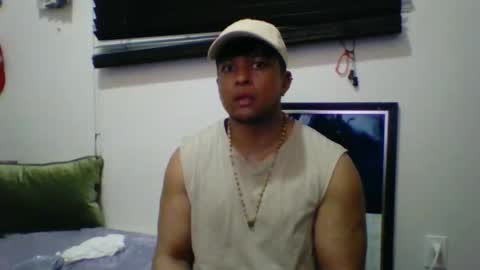 Snapshot of bluevegeta143 chatting on February 13, 3:02 am bluevegeta143 online show from February 13, 3:02 am